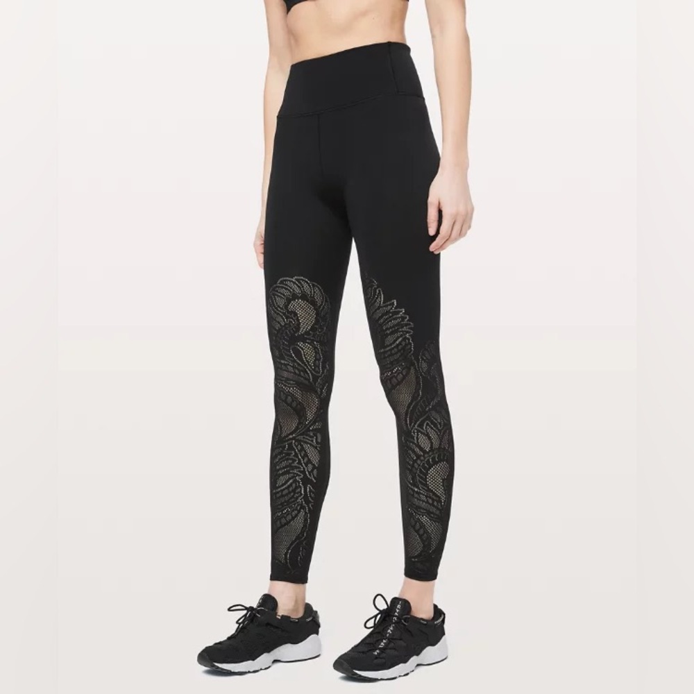 LULULEMON // Reveal Floral Mesh Leggings
